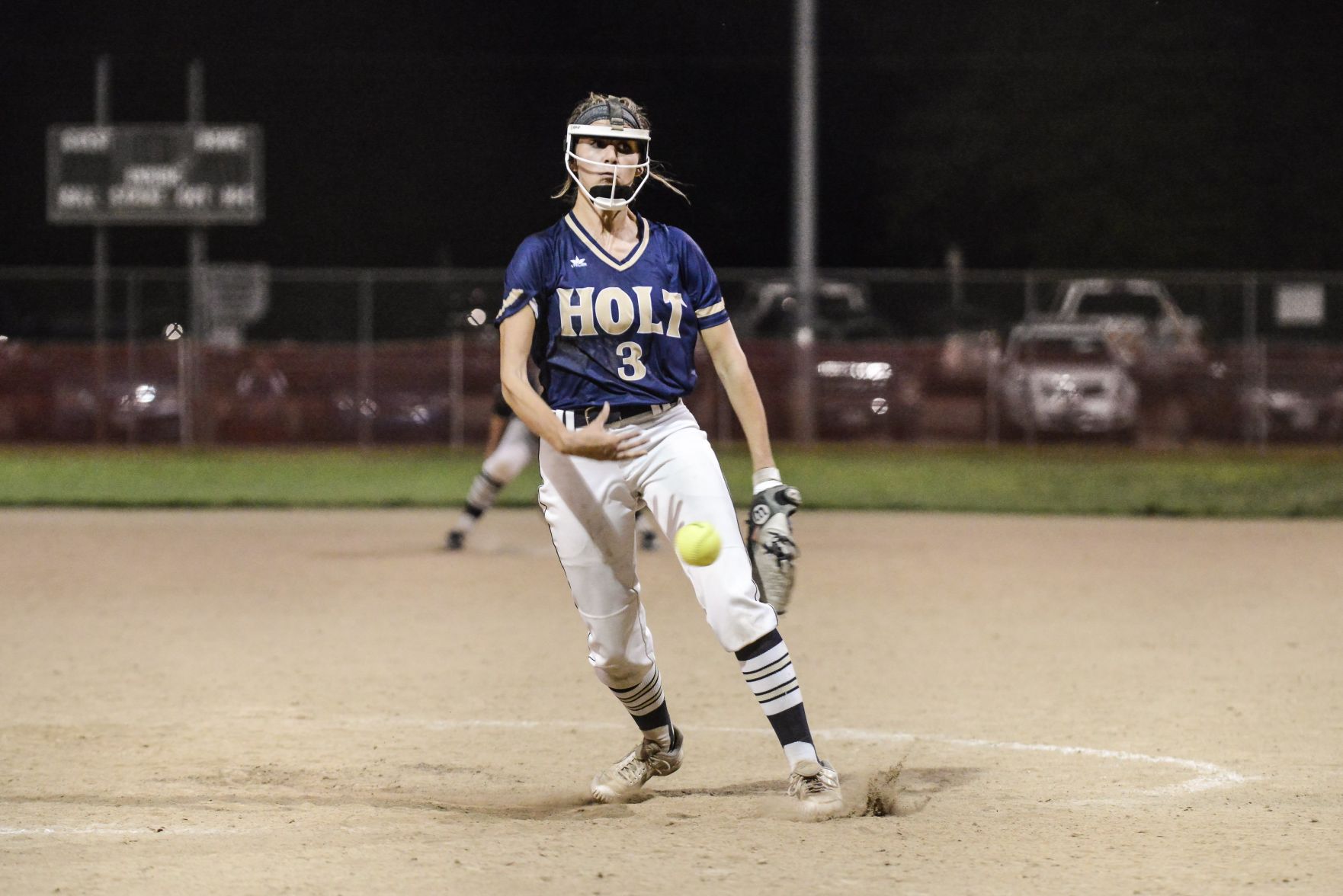 9/18/19 - Suburban Softball Tournament final - Holt vs Eureka